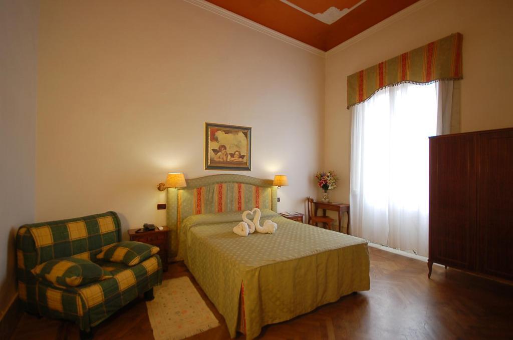 Hotel Ely Βιαρέτζιο Δωμάτιο φωτογραφία