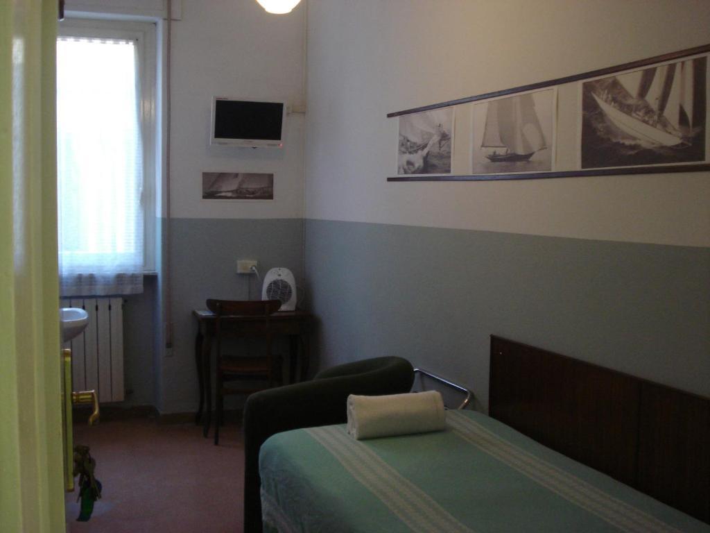 Hotel Ely Βιαρέτζιο Δωμάτιο φωτογραφία