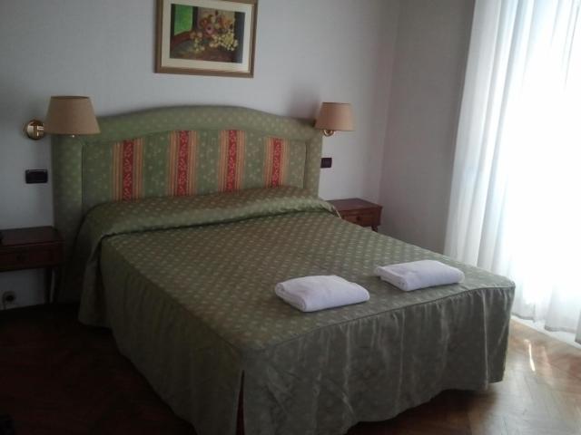 Hotel Ely Βιαρέτζιο Δωμάτιο φωτογραφία